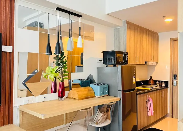 Lovetostay Condotel 5* Manila